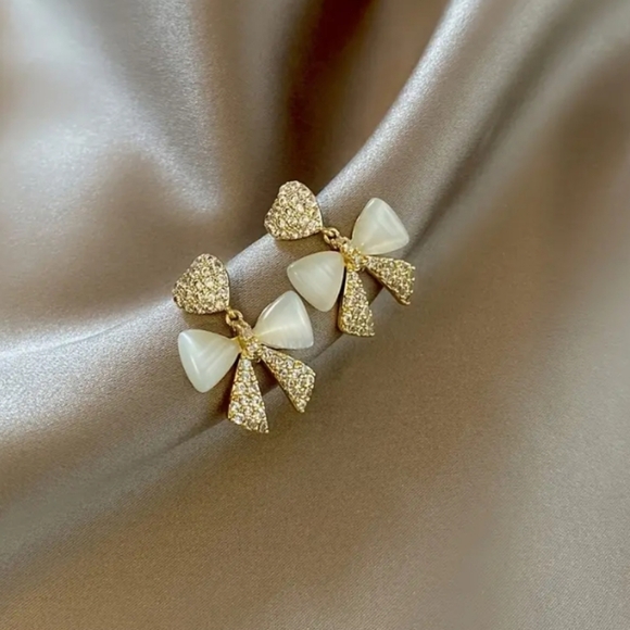 Ribbon Bow Earrings - Picture 3 of 5